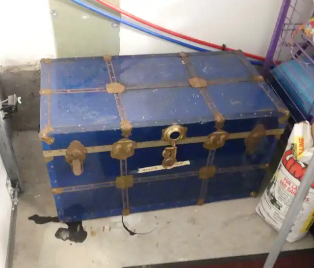 Steamer Trunk in Other in Downtown-West End - Image 4