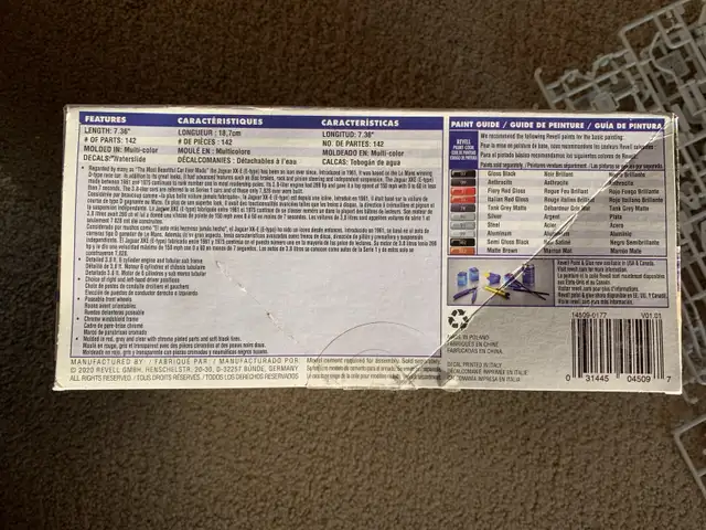 REVELL 1:24 Scale Jaguar XK-E Plastic Model Kit in Hobbies & Crafts in Calgary - Image 5