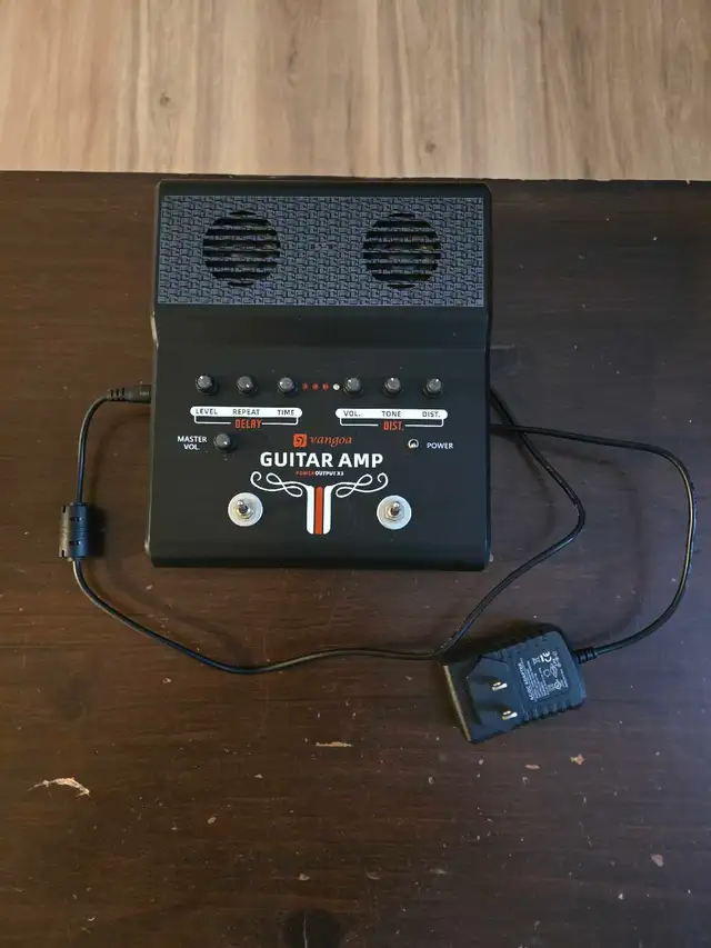portable guitar amp in Amps & Pedals in Ottawa - Image 2