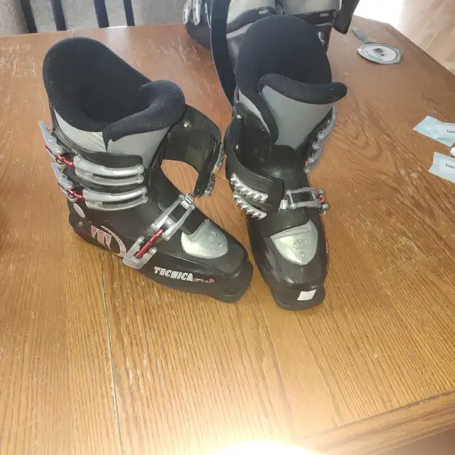 bottes usagée  in Ski in Saguenay - Image 2