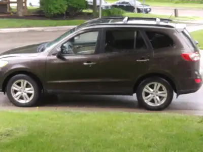 Great Santa Fe for 8000 dollars breaks just done. Brend New tires