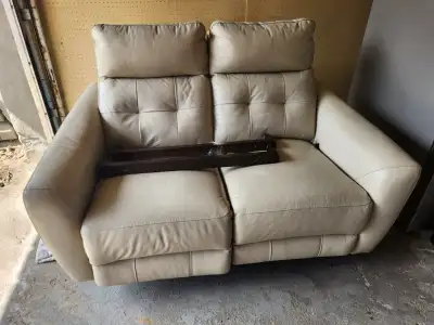 Causeuse en cuir 2 places – Confort haut de gamme, View more