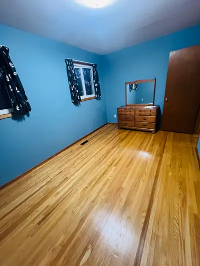 Room for Rent – Scarborough (Main Floor) Fully furnished private room available in a 3-bedroom house...