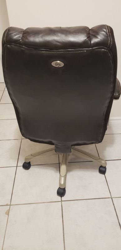 Chaise de bureau Serta dans Chaises, Fauteuils inclinables  à Laval/Rive Nord