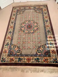 Vintage Wool Hand Knotted 8 x 5 Feet Traditional Carpet
