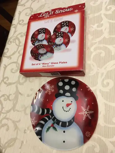 New 4 pc. GLASS SNOWMAN PLATES, View more