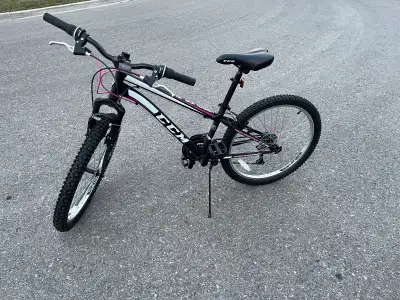 CCM Hardline Youth Hardtail Mountain Bike – Purple – 24”, View more