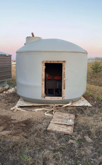 Water tank shack 