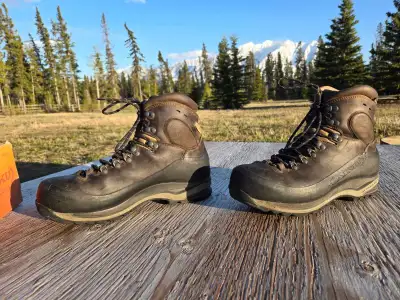 Aku Superalp Nbk Gore-tex, View more