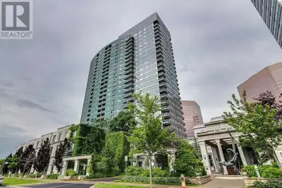 Condo den for rent at Finch station