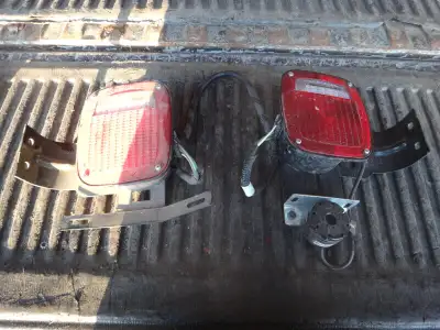 Comme neuve, une paire de lumière pour trailer tracteur camion remorque et + Grote ou autres reculon...