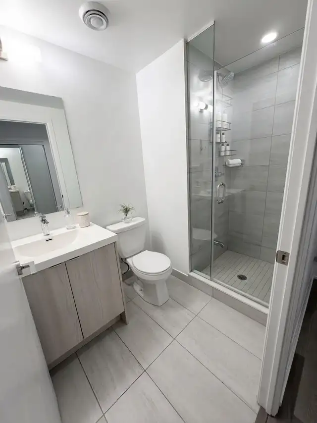 Roommate Wanted – 2 Bed / 2 Bath Apartment – for March! in Long Term Rentals in City of Toronto - Image 5