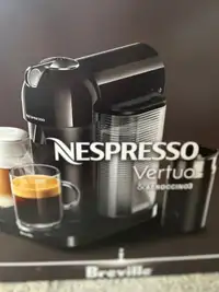 Cafetière Nespresso Vertuo- Neuve