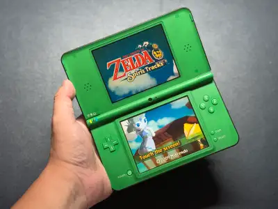 Nintendo DSi XL – Green, View more
