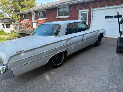 1962 Buick Invicta 4 door hardtop. 401ci V8 Buick Nailhead engine. Dynaflow transmission. Factory AC...
