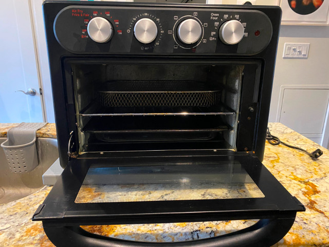 Master Chef Air Fryer Convection Oven - Excellent Condition dans Cuisinières, fours et fourneaux  à Ville de Toronto