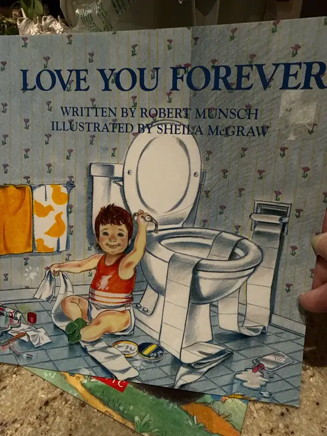 Robert Munsch books for young kids  in Children & Young Adult in London - Image 4