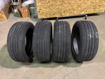 Selling a complete set of 4 Bridgestone all-season tires in good used condition. Specifications: * B...