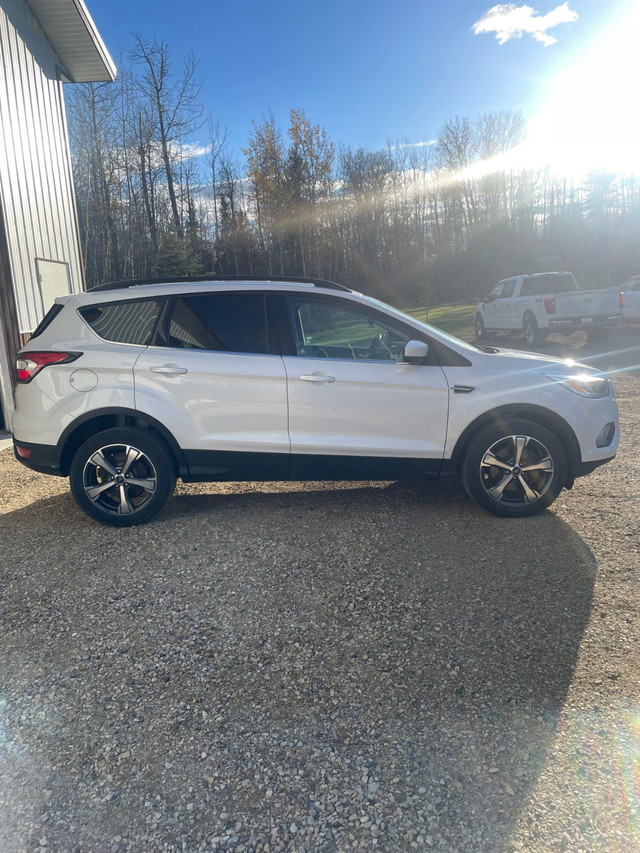 2017 Ford Escape SE in Cars & Trucks in St. Albert - Image 3
