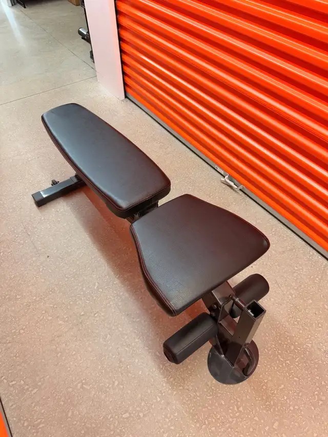 Adjustable Weight Bench in Exercise Equipment in Ottawa - Image 4