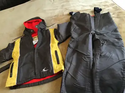 Two Piece Kids Snow Suit Very Warm Size 5, View more