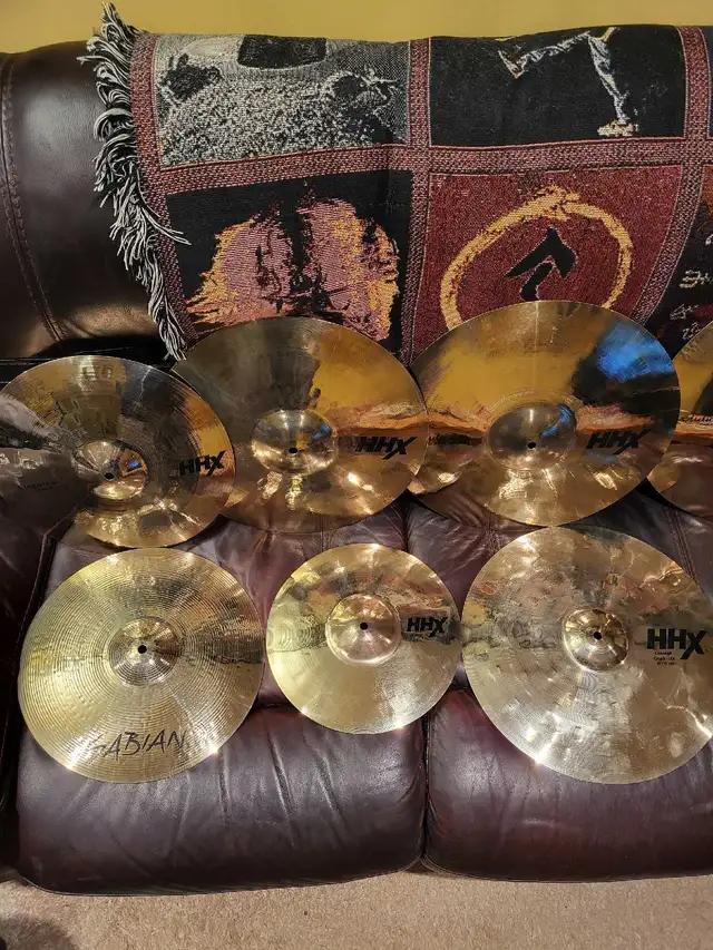 FULL DRUM KIT in Drums & Percussion in City of Toronto - Image 4