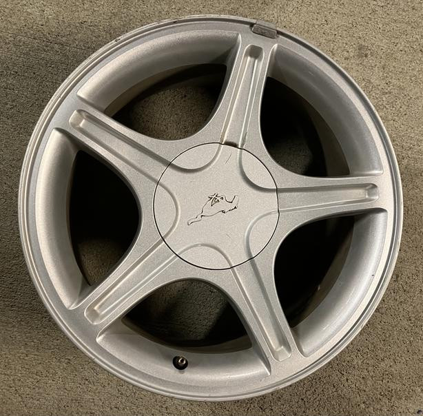 1999 Ford Mustang GT 17x9 Rims in Tires & Rims in Victoria - Image 2