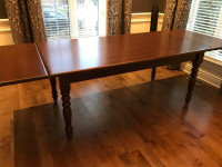 GRANDE TABLE EN MERISIER FAIT PAR ÉBÉNISTE ***LIVRÉ CHEZ VOUS***