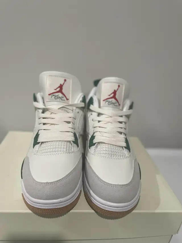 Jordan 4 Pine Green in Men's Shoes in Calgary - Image 2