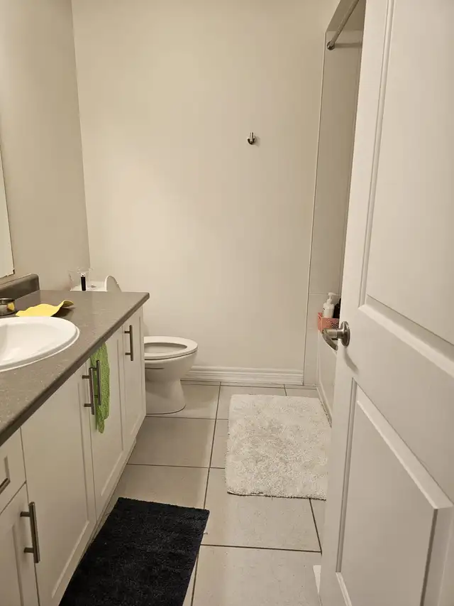 Room for rent in Room Rentals & Roommates in Kitchener / Waterloo - Image 5