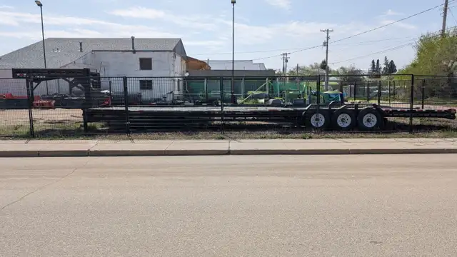 41 foot gooseneck low boy trailer