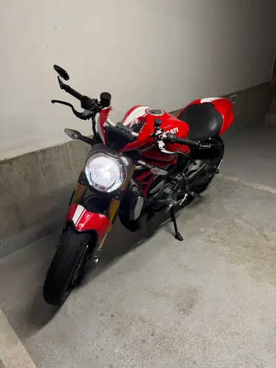 1200 Monster 9900 KM Slip on exhaust with less than 1,500 KM Bar end mirrors Tail tidy I have all th...