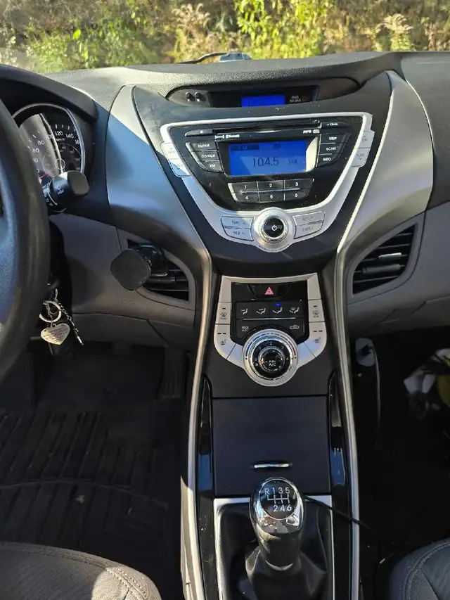 2012 Hyundai elantra 602770009574625283