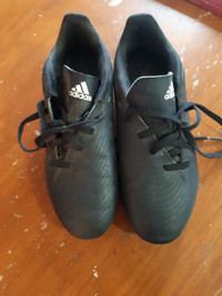 Kid soccer cleats