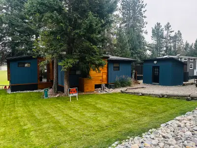 Two bedroom Cabin and bunkhouse at beautiful Madera Ranch! Custom built by Kootenay cabins. All wall...
