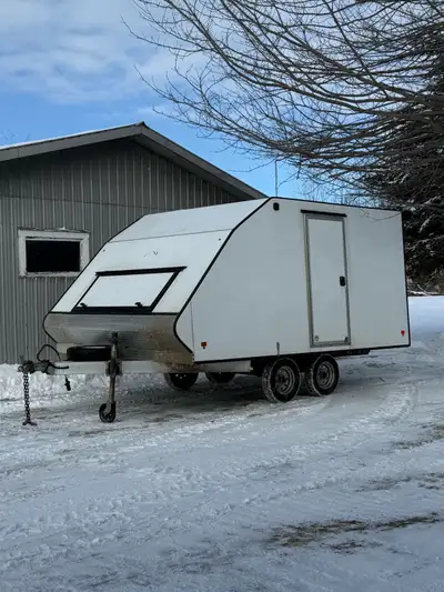 Remorque double a motoneige en aluminium Rien a faire prêts a rouler 7500$