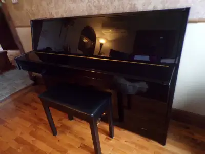 PIANO DROIT ACOUSTIQUE YAMAHA, View more