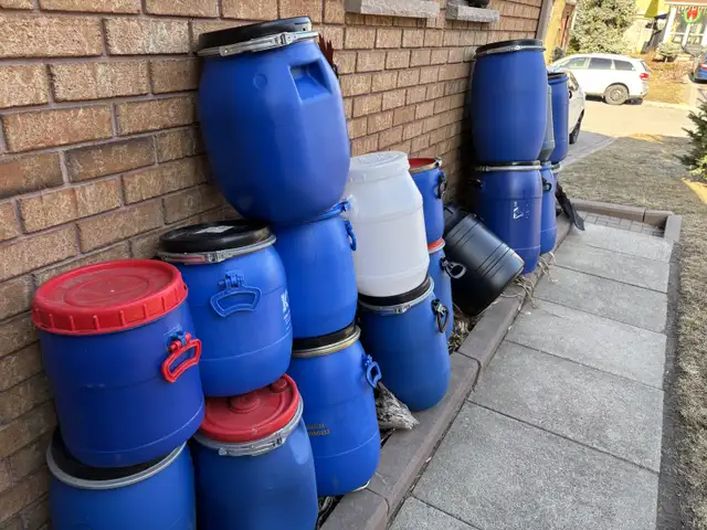 Orillia:  Jan. 24, 2026,  Portage Bear Canoe Camping Barrels in Other in Barrie - Image 5