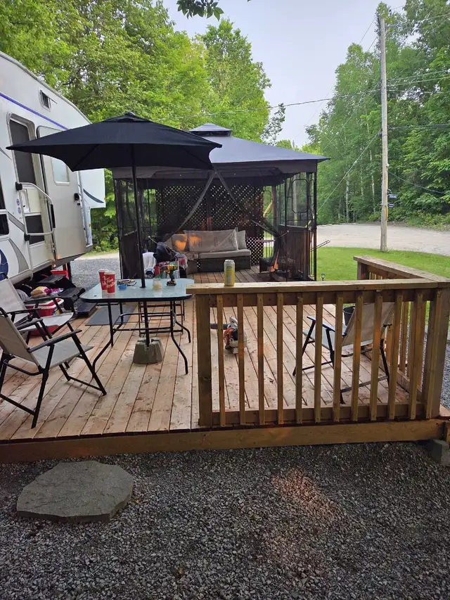 5th wheel trailer rock wood  in Travel Trailers & Campers in Kingston - Image 2