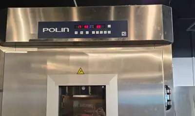 Polin Proofer for sale in excellent condition. 3phase, 208V, 25Amps Available for pick up in Kitchen...