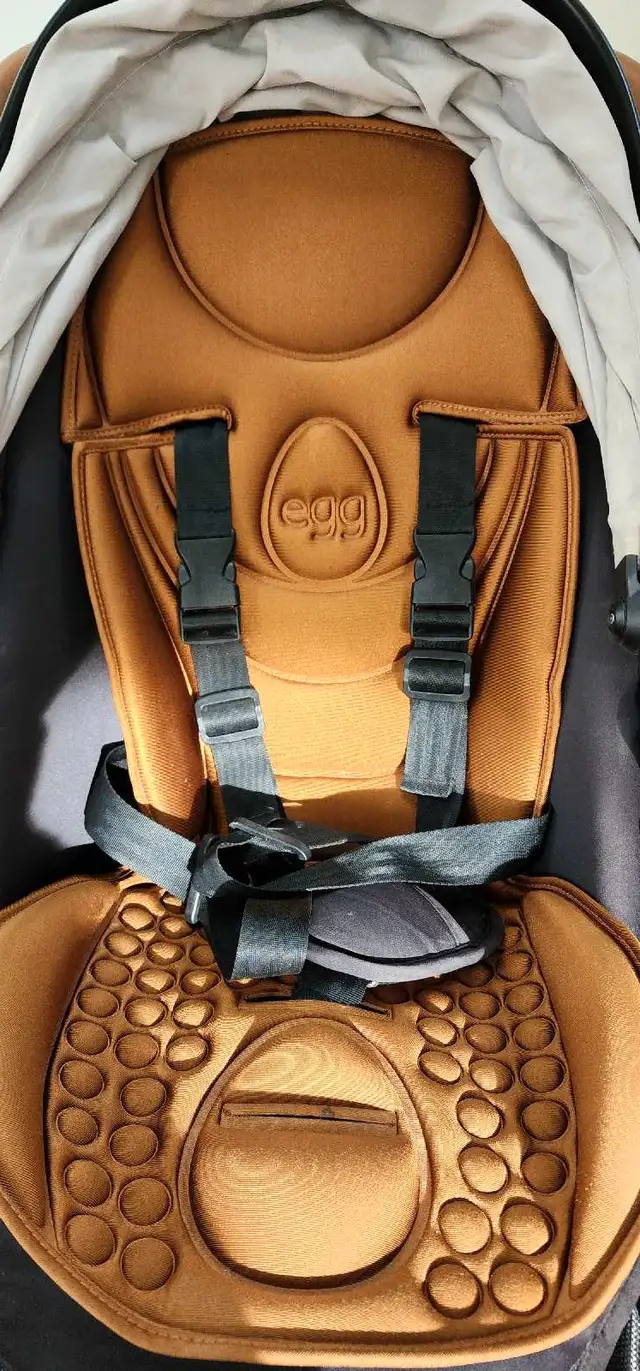 BABY STROLLER - RARE FIND - EGG in Strollers, Carriers & Car Seats in Oakville / Halton Region - Image 8