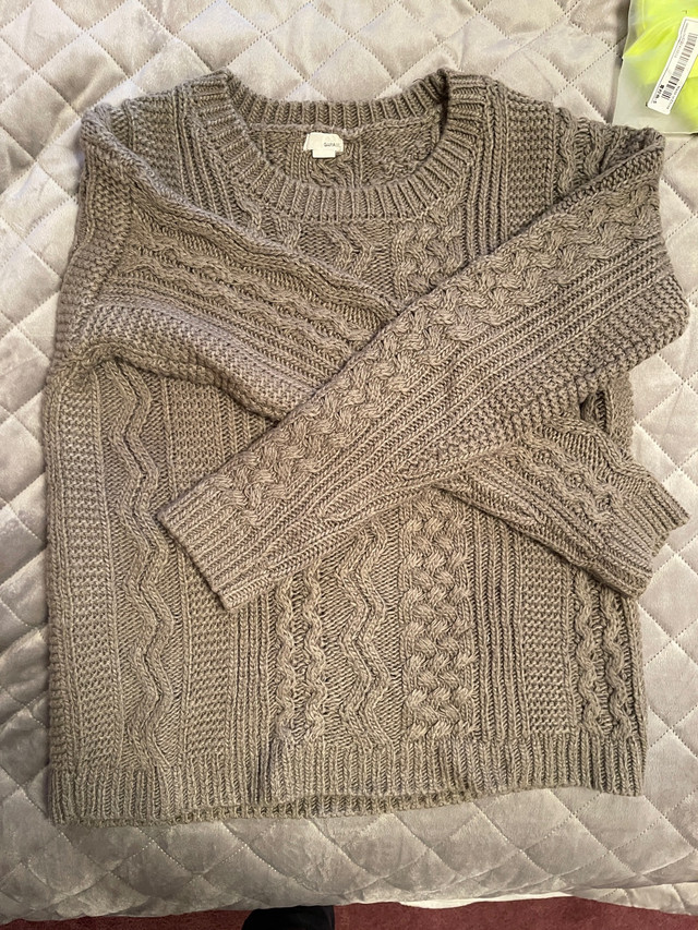  Knit sweaters  in Women's - Tops & Outerwear in Oshawa / Durham Region