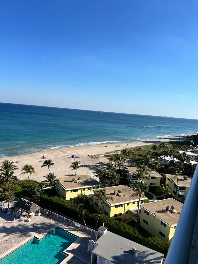 SPECTACULAR POMPANO BEACH CONDO in Florida in Canada - Image 3