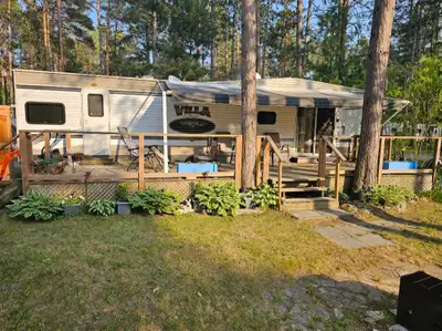 2014 Salem Vista Classic Air-conditioning Central Vac Comes with everything you will need.