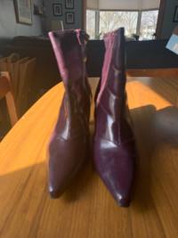 Ladies size 10 boots
