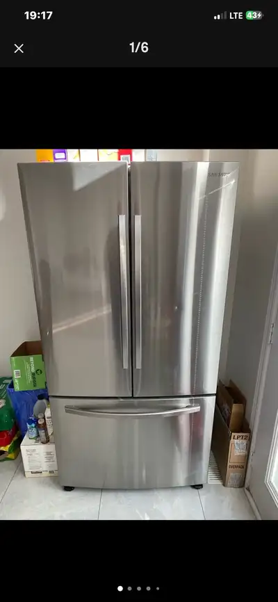 Samsung Refrigerator RF28T5A01SR, View more