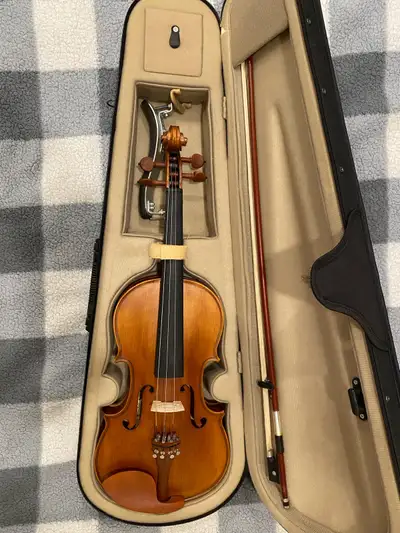 The violin is in perfect condition, everything works, the violin also comes with a bow, a case, and...