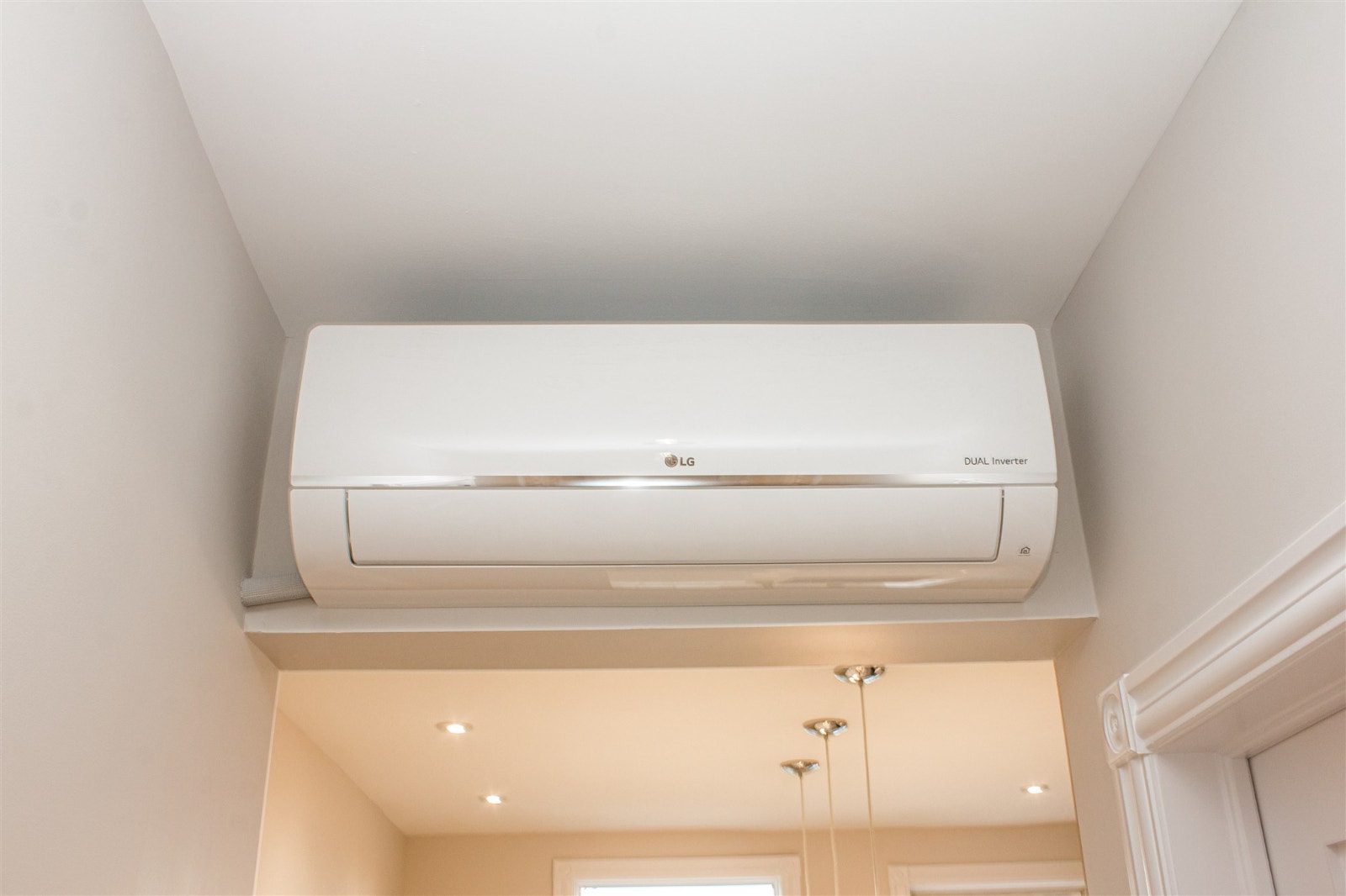 Large Sunny Renovated 2-BR in Verdun - Grand 2 Chambres à Verdun — photo 3