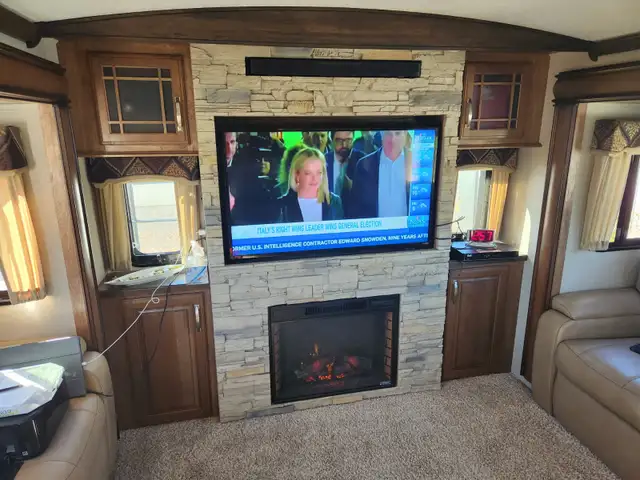 41Ft 5th wheel - priced for quick sale in Travel Trailers & Campers in Regina - Image 7
