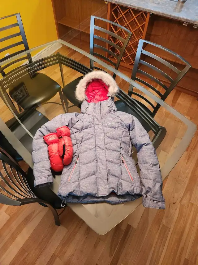 Manteau d'hiver Columbia en duvet in Women's - Tops & Outerwear in City of Montréal - Image 2